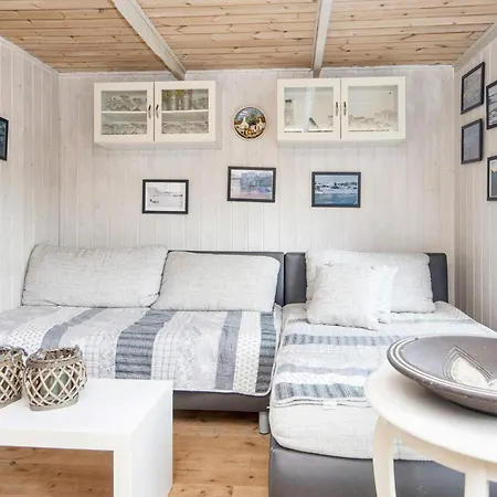 5 Person In Holiday home *