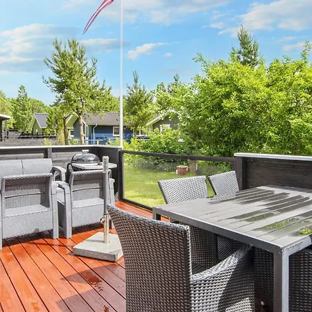 Holiday home 5 Person In Hovborg